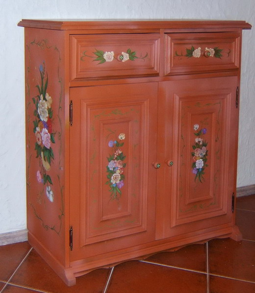 Роспись совкового шкафчика