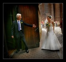 Идем, доченька - нам пора ! ...