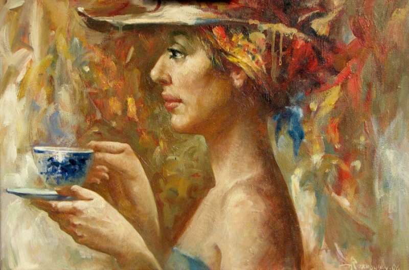 С синей чашкой