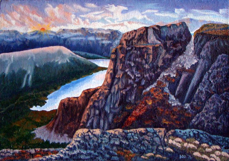 Восход солнца в Хибинах. Кольский полуостров.