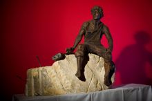 Молодой Микеланджело