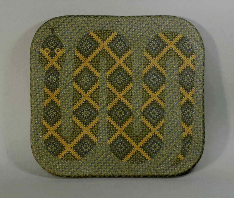 Блюдо со змеёй.  декоративная тарелка.