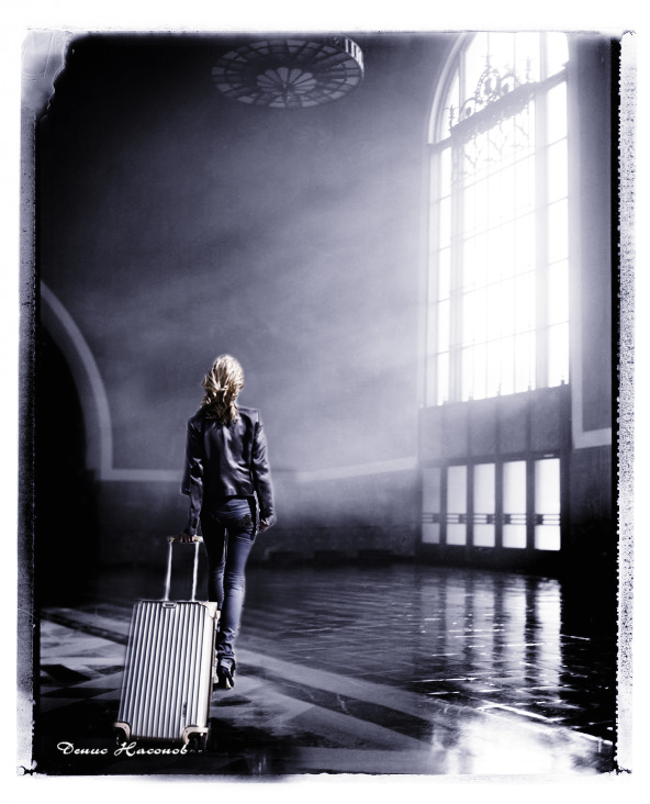 Скорый поезд в шесть часов...