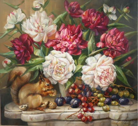 Натюрморт с белкой и пионами