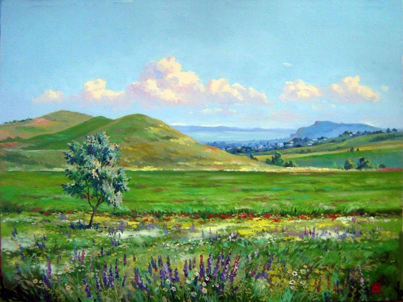 Май.Въезд в город