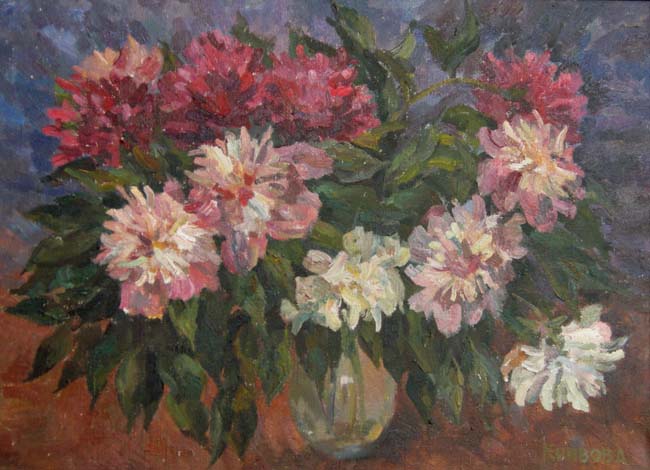 Пионы на темном фоне